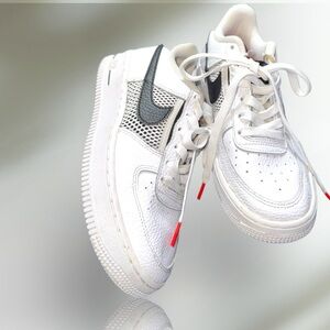 Nike Kids Shoes White and Gray